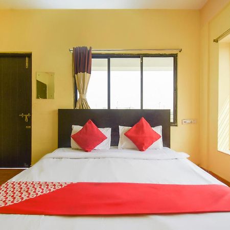 Hotel O Regal Inn Calcutta Buitenkant foto