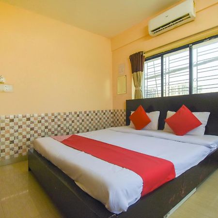 Hotel O Regal Inn Calcutta Buitenkant foto
