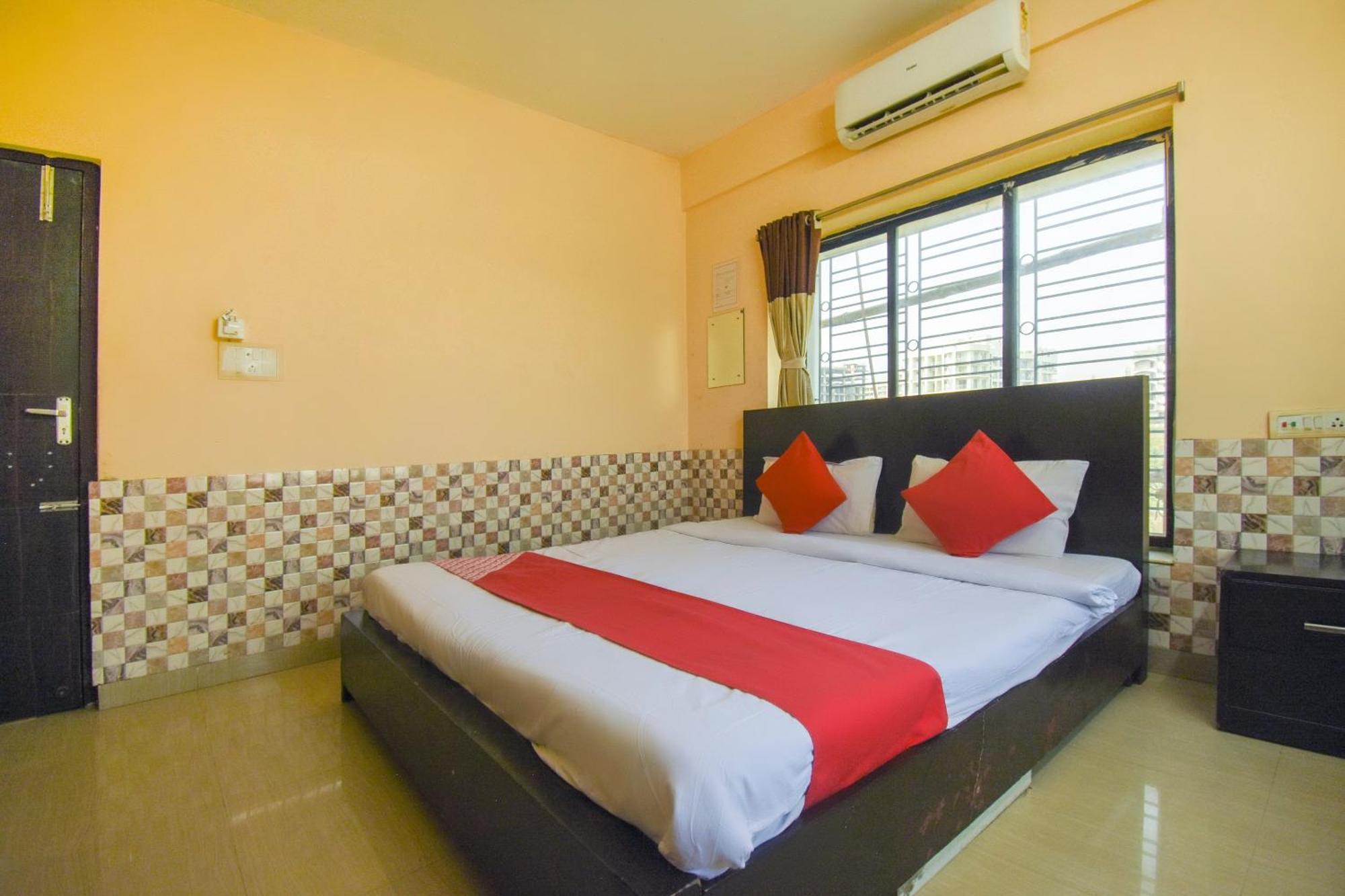 Hotel O Regal Inn Calcutta Buitenkant foto