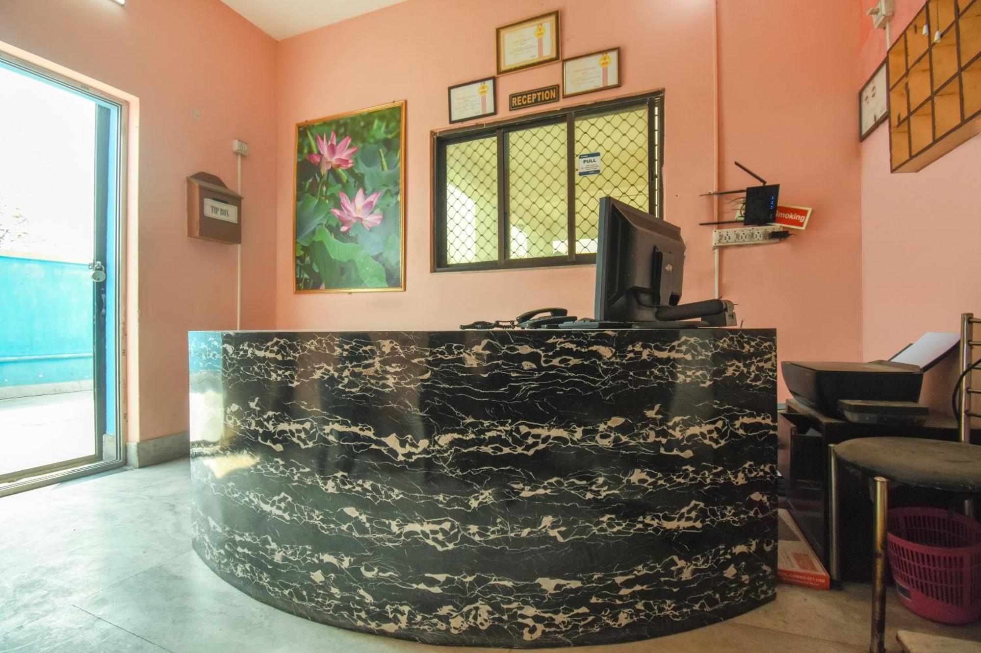 Hotel O Regal Inn Calcutta Buitenkant foto